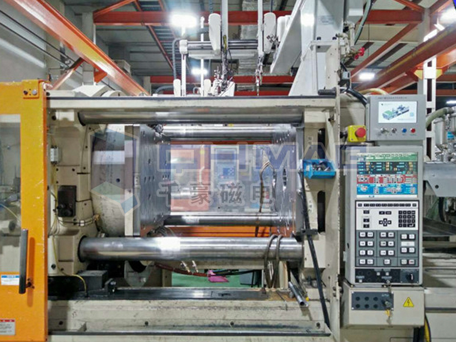 磁力模板,快速換模系統(tǒng),自動(dòng)化電永磁吸盤,注塑機(jī)快速換模系統(tǒng),磁力工裝夾具