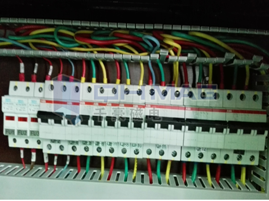 注塑機快速換模系統(tǒng),磁力模板,伊之密注塑機換模,電永磁快速換模