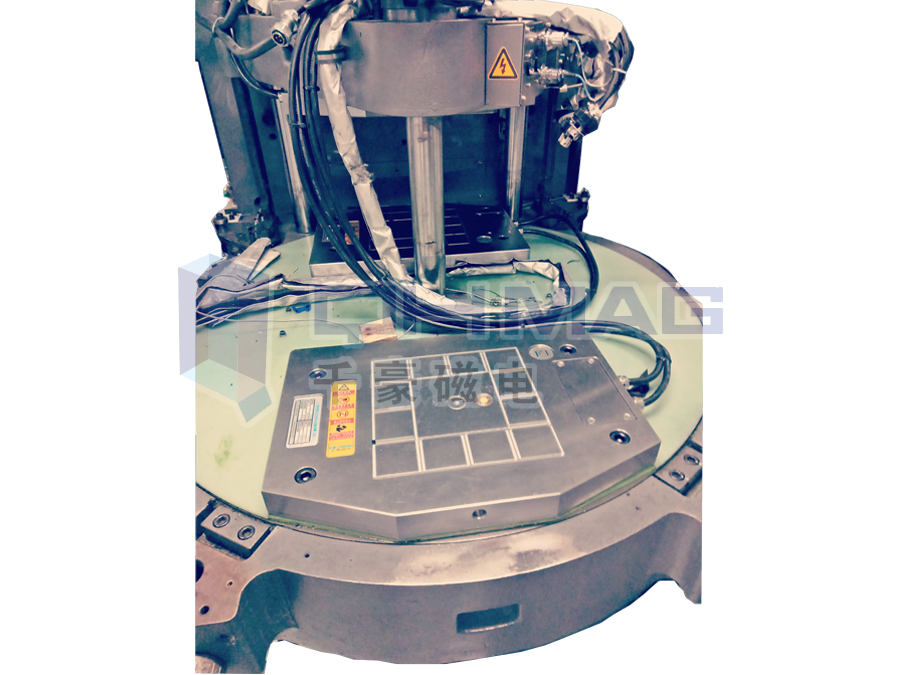 立式注塑機(jī)快速換模