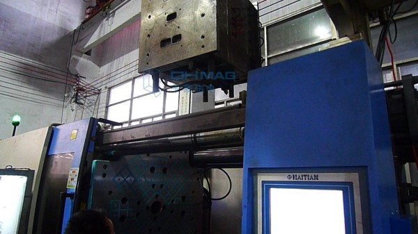 電永磁吸盤,注塑機(jī)快速換模,電永磁起重器